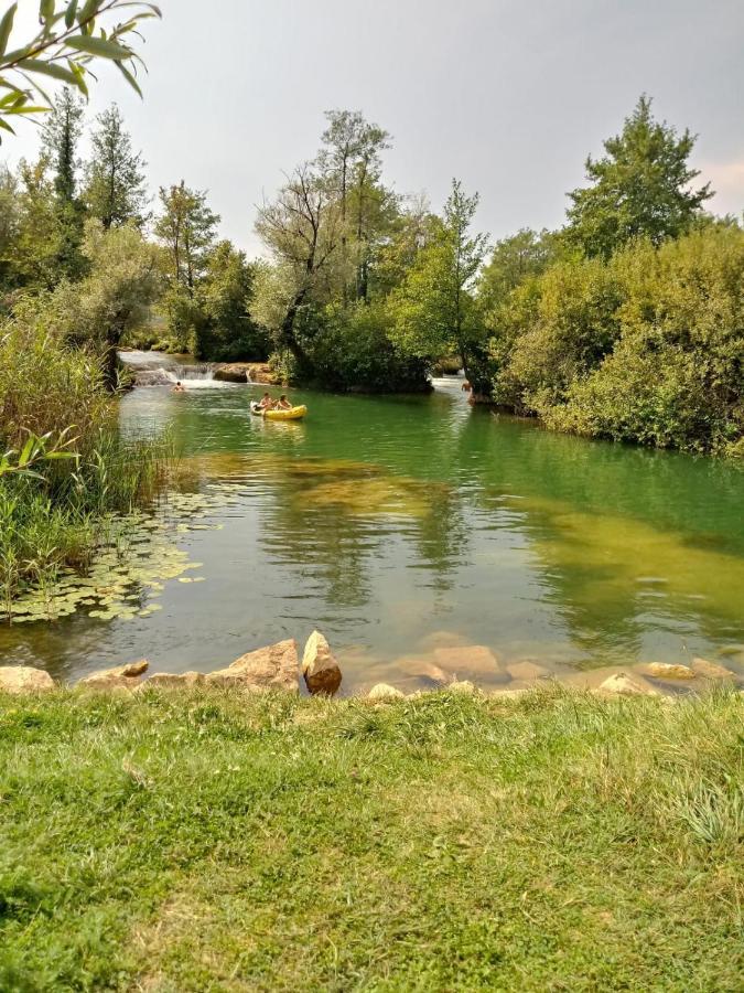 شقة Stella House Mreznica دوغا غيسا المظهر الخارجي الصورة